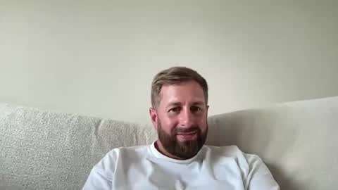 Snapshot of garycooke1983 chatting on July 1, 2026, 1:56 pm garycooke1983 online show from July 1, 2026, 1:56 pm
