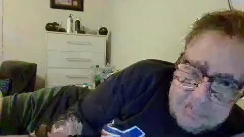 Snapshot of garyg930 chatting on July 2, 2026, 3:56 am Gary online show from July 2, 2026, 3:56 am