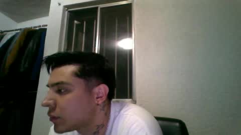 garypinepineapple online show from May 1, 2026, 7:35 am