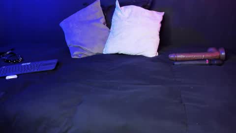  Usagi  online show from September 12, 2025, 6:41 pm