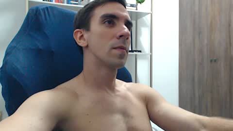 gatosarado23 online show from January 4, 2025, 4:23 am