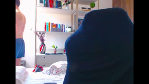 gatosarado23 online show from February 2, 2025, 1:30 pm