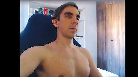 gatosarado23 online show from October 1, 2025, 6:58 pm