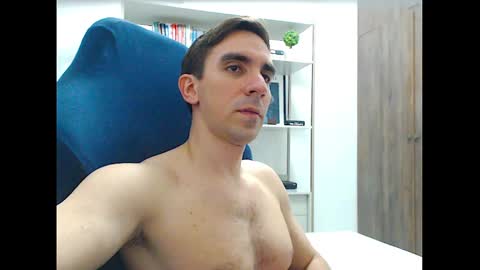 gatosarado23 online show from October 22, 2025, 2:23 am