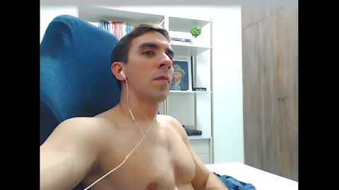 gatosarado23 online show from October 24, 2025, 4:09 am