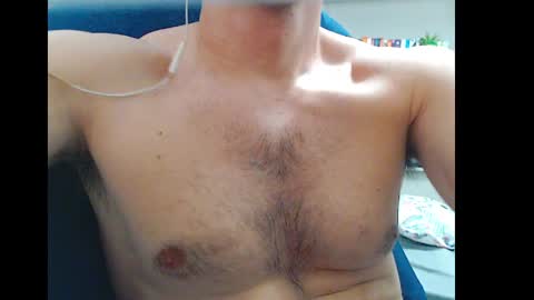 gatosarado23 online show from May 8, 2026, 7:46 am