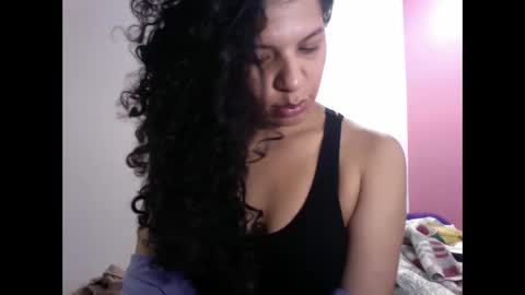 Snapshot of gatubelahotxxx chatting on January 18, 2025, 4:15 am gatubelahotxxx online show from January 18, 2025, 4:15 am