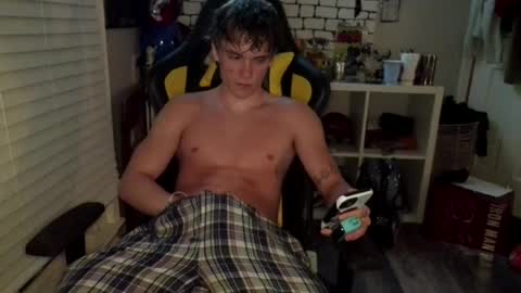 gavatr0n online show from July 13, 2026, 3:53 am