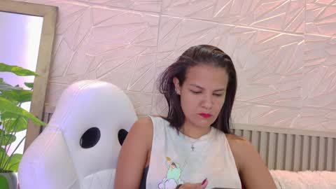 gaviluc_ online show from April 20, 2026, 12:41 pm