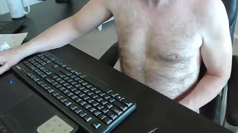 Snapshot of gbig_chat583 chatting on December 2, 2024, 8:55 pm Cute Sexy Guy online show from December 2, 2024, 8:55 pm