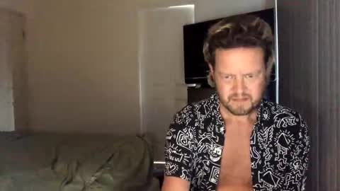 Snapshot of gcsurfer81 chatting on December 13, 2024, 7:25 am gcsurfer81 online show from December 13, 2024, 7:25 am