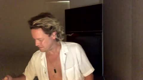 Snapshot of gcsurfer81 chatting on December 30, 2024, 8:21 am gcsurfer81 online show from December 30, 2024, 8:21 am