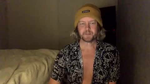 Snapshot of gcsurfer81 chatting on September 9, 2025, 9:42 am gcsurfer81 online show from September 9, 2025, 9:42 am