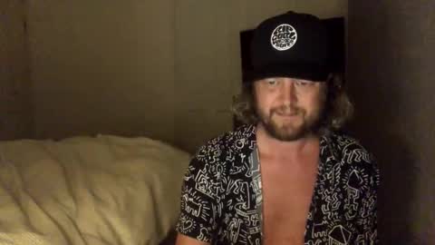 Snapshot of gcsurfer81 chatting on October 4, 2025, 8:45 am gcsurfer81 online show from October 4, 2025, 8:45 am