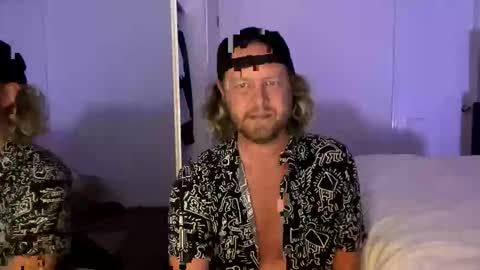 Snapshot of gcsurfer81 chatting on October 10, 2025, 9:30 am gcsurfer81 online show from October 10, 2025, 9:30 am