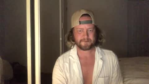 Snapshot of gcsurfer81 chatting on October 29, 2025, 7:32 am gcsurfer81 online show from October 29, 2025, 7:32 am