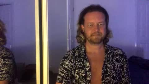 Snapshot of gcsurfer81 chatting on November 3, 2025, 8:48 am gcsurfer81 online show from November 3, 2025, 8:48 am