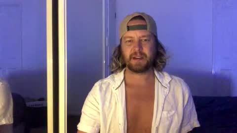 Snapshot of gcsurfer81 chatting on November 27, 2025, 11:01 am gcsurfer81 online show from November 27, 2025, 11:01 am