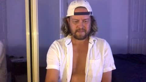 Snapshot of gcsurfer81 chatting on November 28, 2025, 9:12 am gcsurfer81 online show from November 28, 2025, 9:12 am