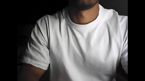 Gecko946915 online show from April 25, 2026, 8:28 pm