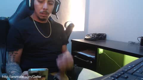 Snapshot of gefeeer chatting on November 7, 2025, 5:24 pm gefeeer online show from November 7, 2025, 5:24 pm