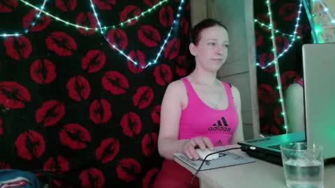 gemma_exotic online show from May 4, 2026, 9:49 am