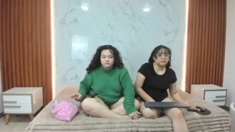 genesis_y_moon online show from July 28, 2026, 11:28 am