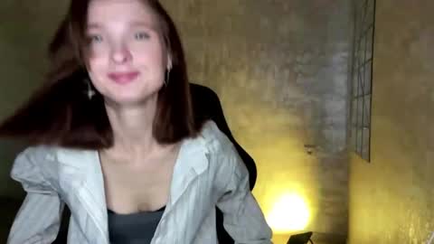 Riana online show from May 23, 2026, 3:45 am