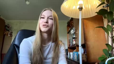 Snapshot of gennacastillion chatting on June 2, 2026, 7:21 am Casti online show from June 2, 2026, 7:21 am