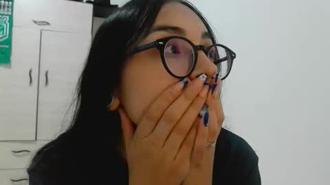 Genoveva online show from December 19, 2025, 12:28 am