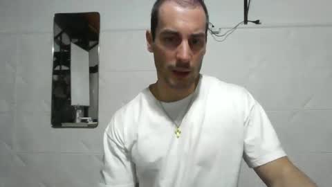 Snapshot of genraro69 chatting on April 12, 2026, 5:12 am Genaro online show from April 12, 2026, 5:12 am