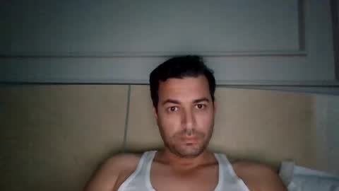 genteldevil online show from December 22, 2025, 8:11 am