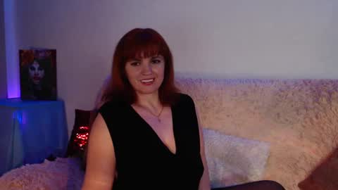 gentlemila online show from January 16, 2025, 2:41 am