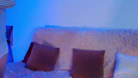 gentlemila online show from March 2, 2025, 11:31 pm