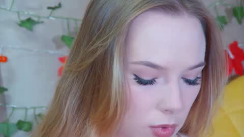 GentleRossi online show from October 14, 2025, 3:24 pm