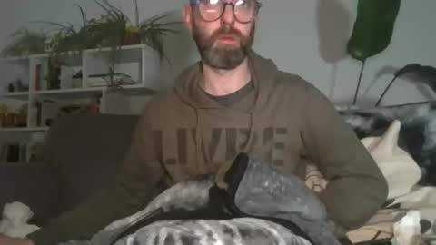 Snapshot of geon2xx chatting on December 14, 2025, 6:41 am Geon online show from December 14, 2025, 6:41 am