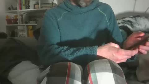 Snapshot of geon2xx chatting on December 23, 2025, 8:34 am Geon online show from December 23, 2025, 8:34 am