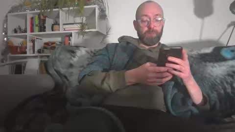 Snapshot of geon2xx chatting on January 16, 2026, 6:50 am Geon online show from January 16, 2026, 6:50 am