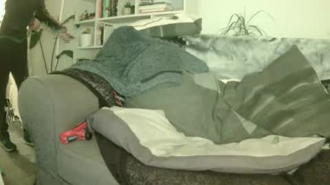 Snapshot of geon2xx chatting on February 3, 2026, 12:42 am Geon online show from February 3, 2026, 12:42 am