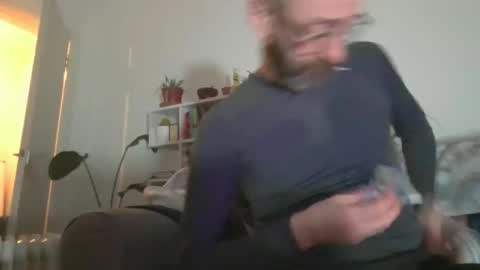 Snapshot of geon2xx chatting on February 3, 2026, 7:02 am Geon online show from February 3, 2026, 7:02 am