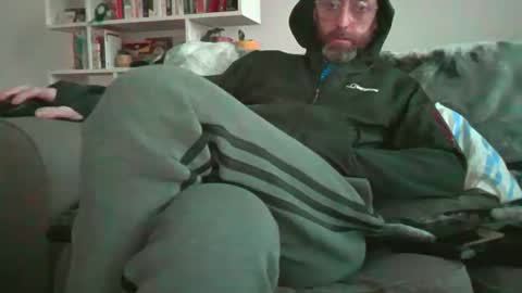 Snapshot of geon2xx chatting on March 3, 2026, 5:52 pm Geon online show from March 3, 2026, 5:52 pm