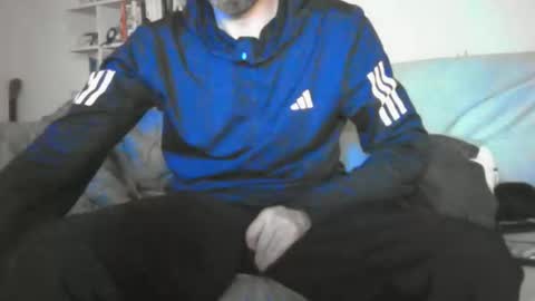 Snapshot of geon2xx chatting on March 7, 2026, 10:18 pm Geon online show from March 7, 2026, 10:18 pm