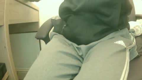 Snapshot of geon2xx chatting on March 25, 2026, 4:57 pm Geon online show from March 25, 2026, 4:57 pm