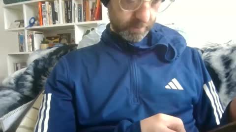 Snapshot of geon2xx chatting on March 26, 2026, 11:49 am Geon online show from March 26, 2026, 11:49 am