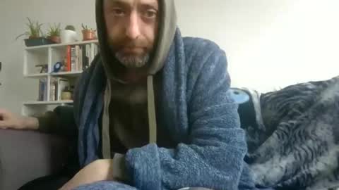 Snapshot of geon2xx chatting on April 3, 2026, 8:45 am Geon online show from April 3, 2026, 8:45 am