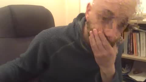 Snapshot of geon2xx chatting on April 9, 2026, 6:46 pm Geon online show from April 9, 2026, 6:46 pm