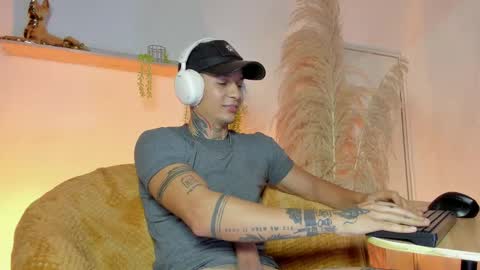 Snapshot of george_prince2 chatting on September 16, 2025, 12:55 am independent model online show from September 16, 2025, 12:55 am