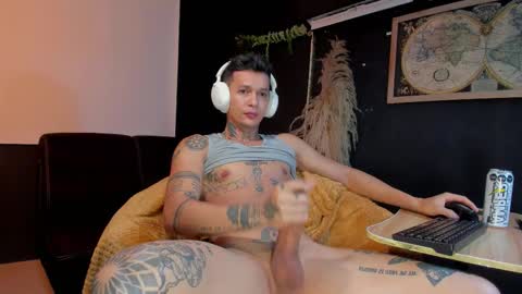 Snapshot of george_prince2 chatting on November 11, 2025, 10:15 am independent model online show from November 11, 2025, 10:15 am