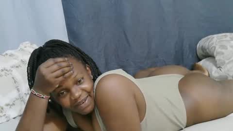 Snapshot of georgeous_kimberly chatting on February 6, 2026, 1:10 am georgeous_kimberly online show from February 6, 2026, 1:10 am