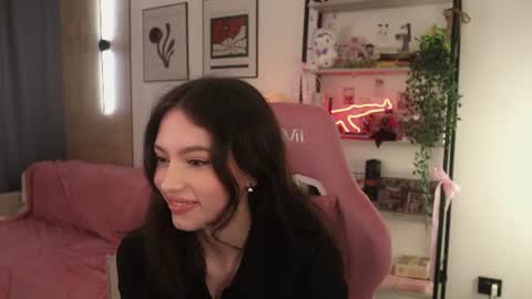 Snapshot of georgiamorandi chatting on June 10, 2026, 9:19 am georgiamorandi online show from June 10, 2026, 9:19 am